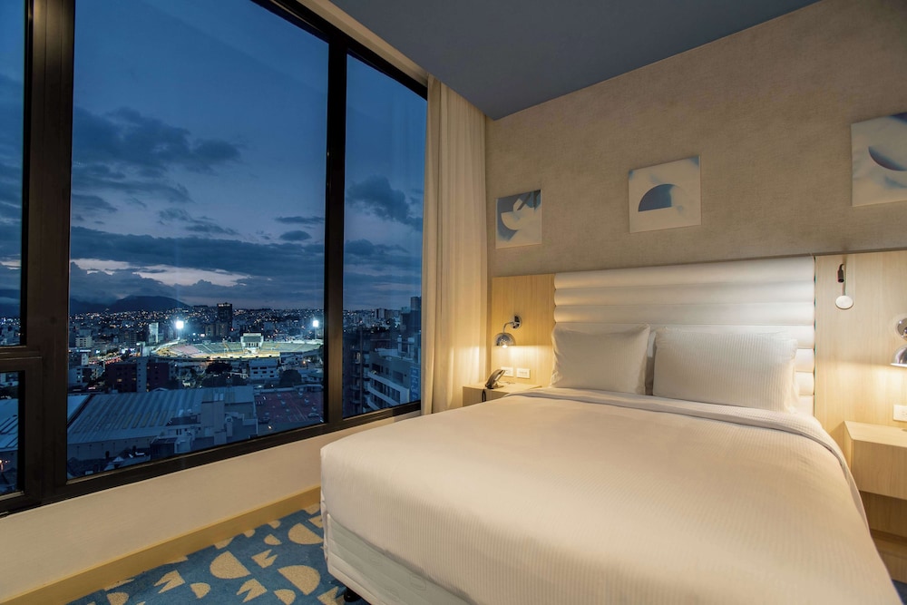 hampton by hilton quito la carolina park