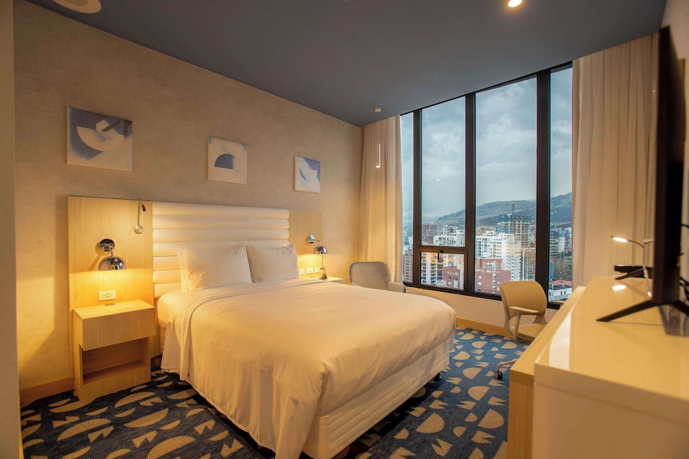 hampton by hilton quito la carolina park