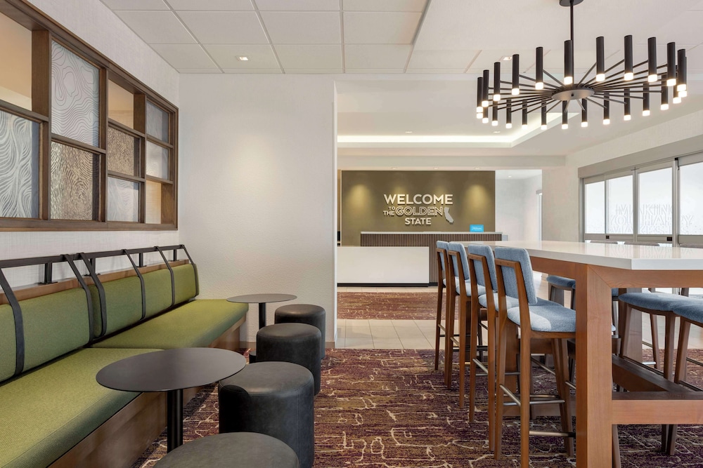 hampton inn stockton