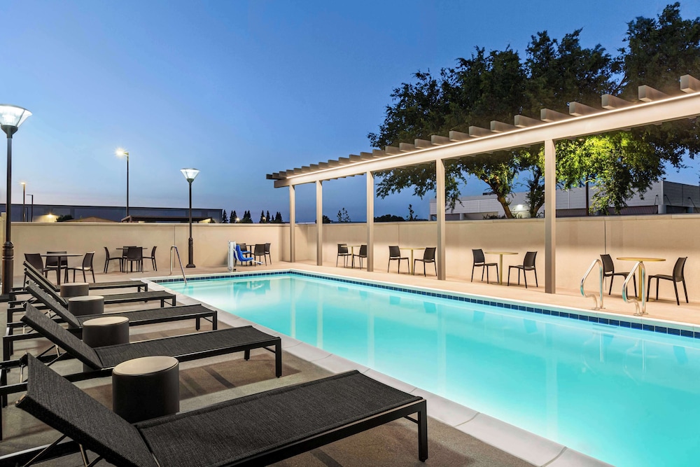 hampton inn stockton