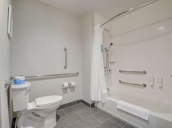 hampton inn and suites williamstown ark encounter