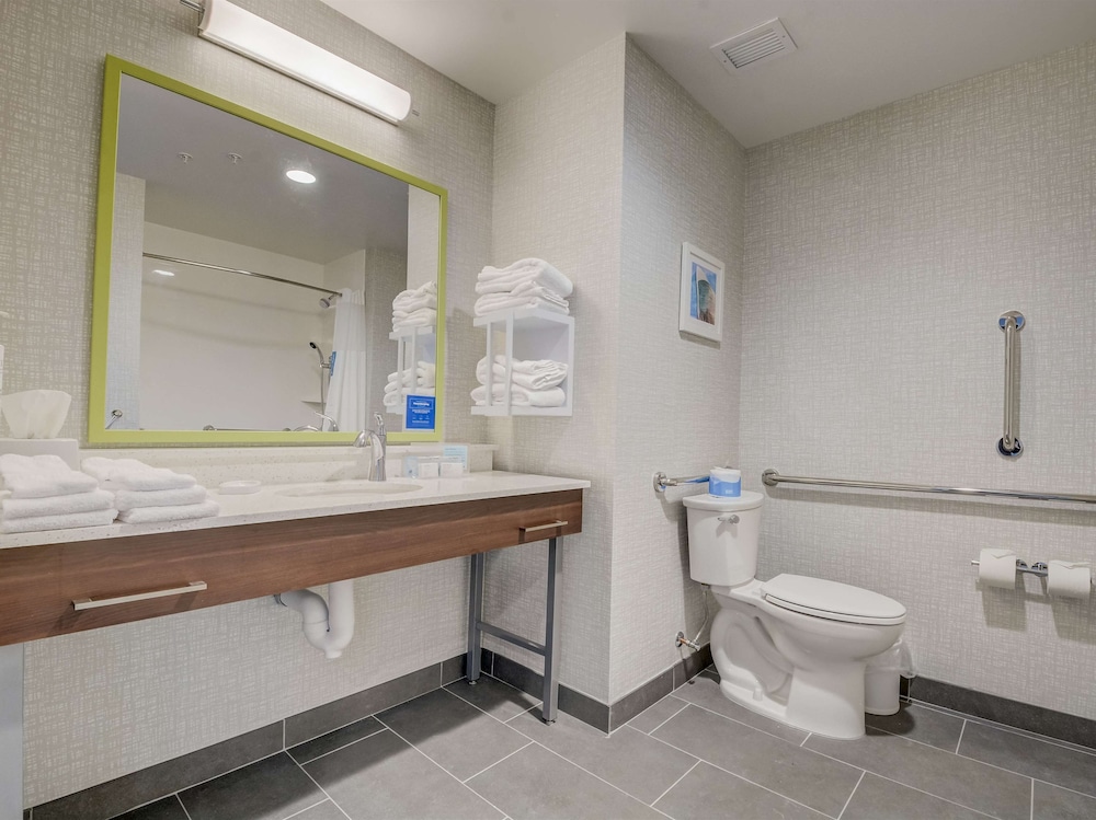 hampton inn and suites williamstown ark encounter