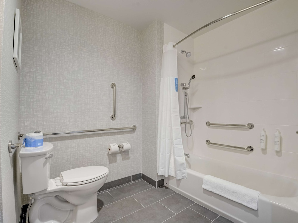 hampton inn and suites williamstown ark encounter