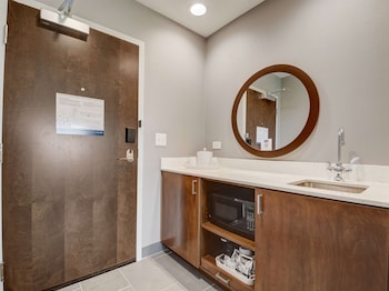 hampton inn and suites williamstown ark encounter