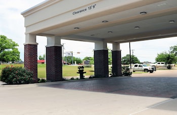 hampton inn and suites stephenville