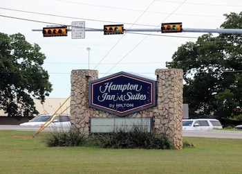 hampton inn and suites stephenville