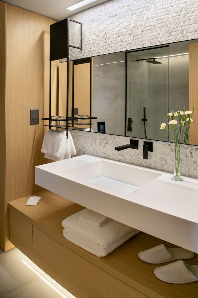 mercure larnaca beach resort