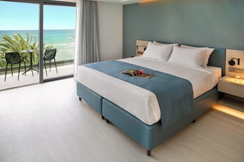 mercure larnaca beach resort