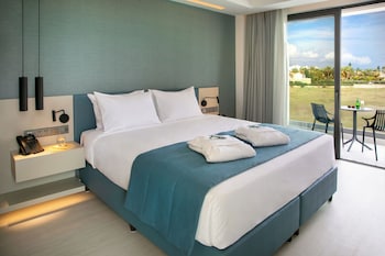 mercure larnaca beach resort