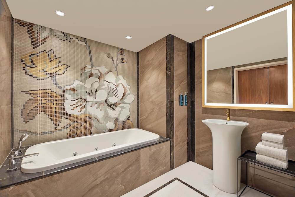 doubletree by hilton varanasi