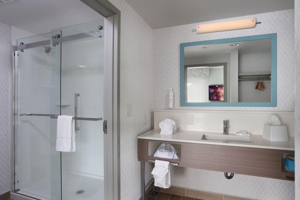 hampton inn and suites manistee waterfront