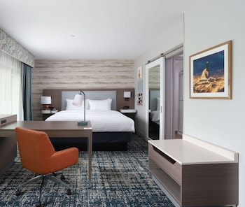 hampton inn and suites manistee waterfront