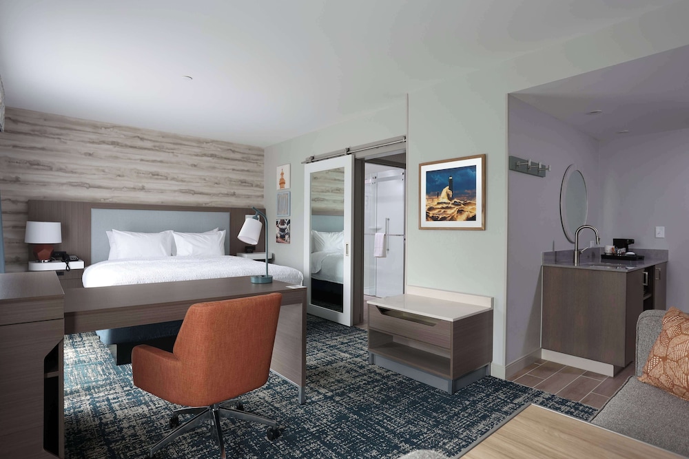 hampton inn and suites manistee waterfront