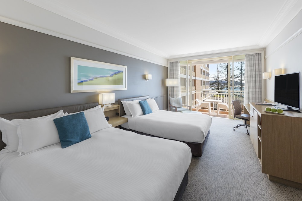 crowne plaza terrigal pacific by ihg