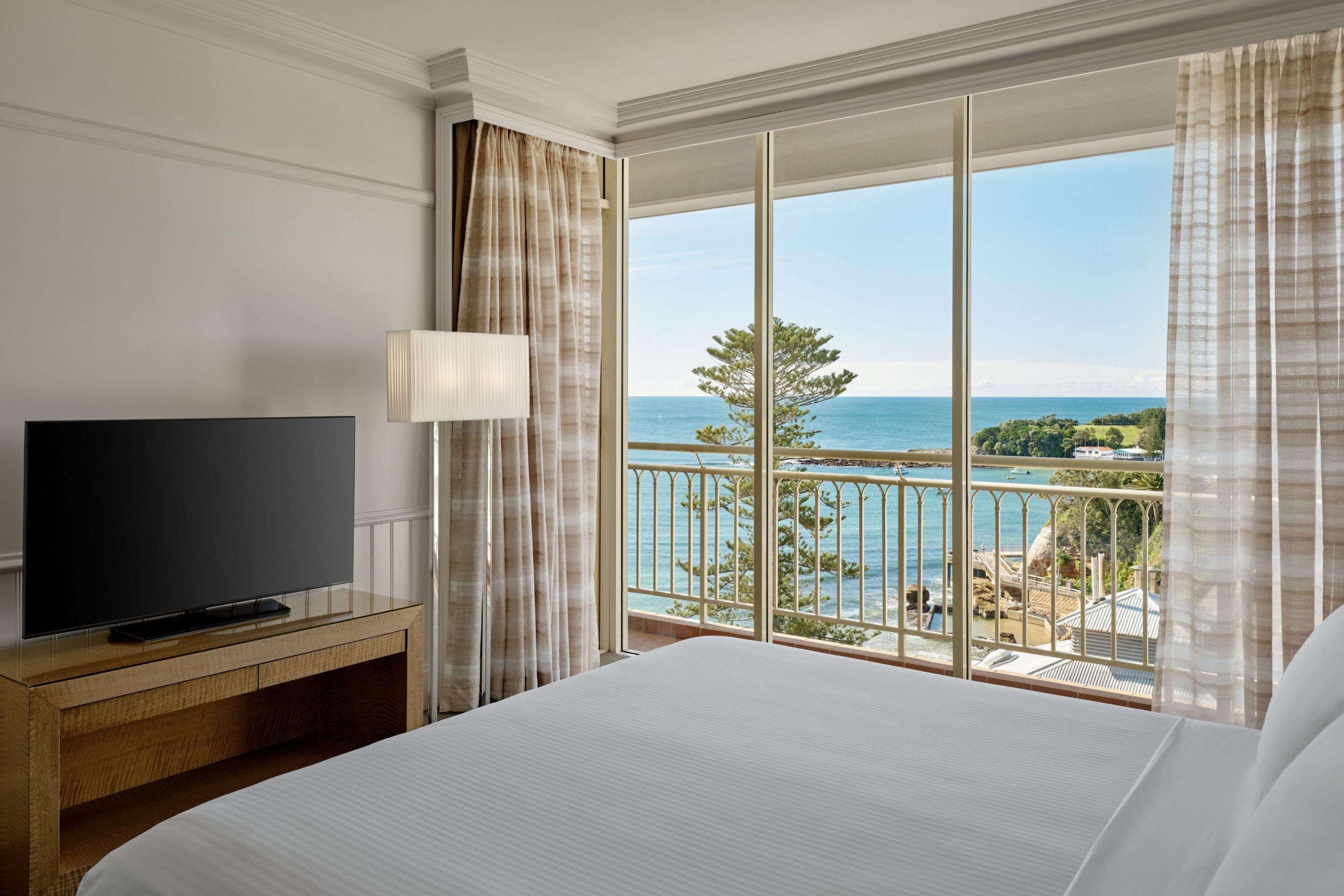 crowne plaza terrigal pacific by ihg