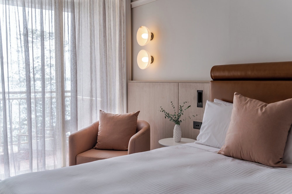 crowne plaza terrigal pacific by ihg