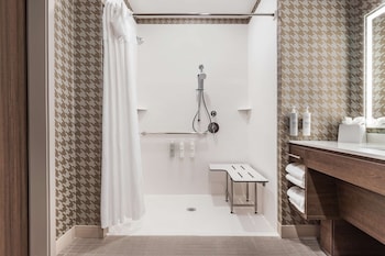 home2 suites by hilton cedar rapids westdale