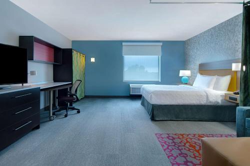 home2 suites by hilton grand rapids airport