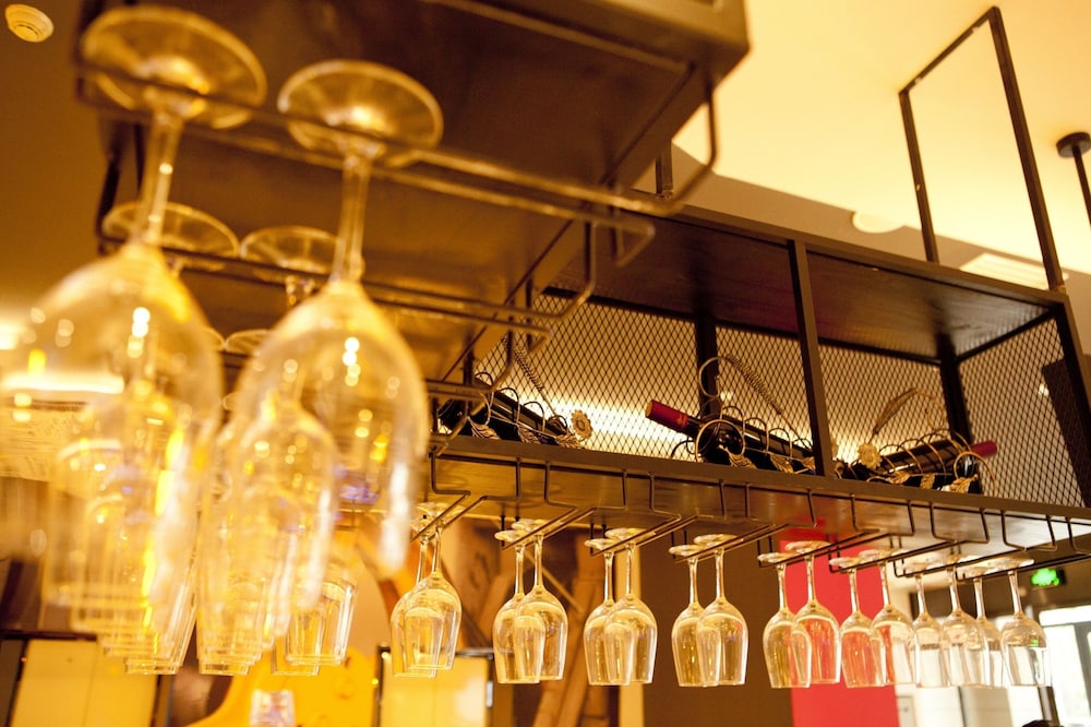 ibis tianjin railway station hotel