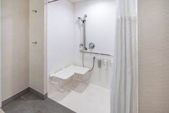 hilton garden inn trinidad downtown