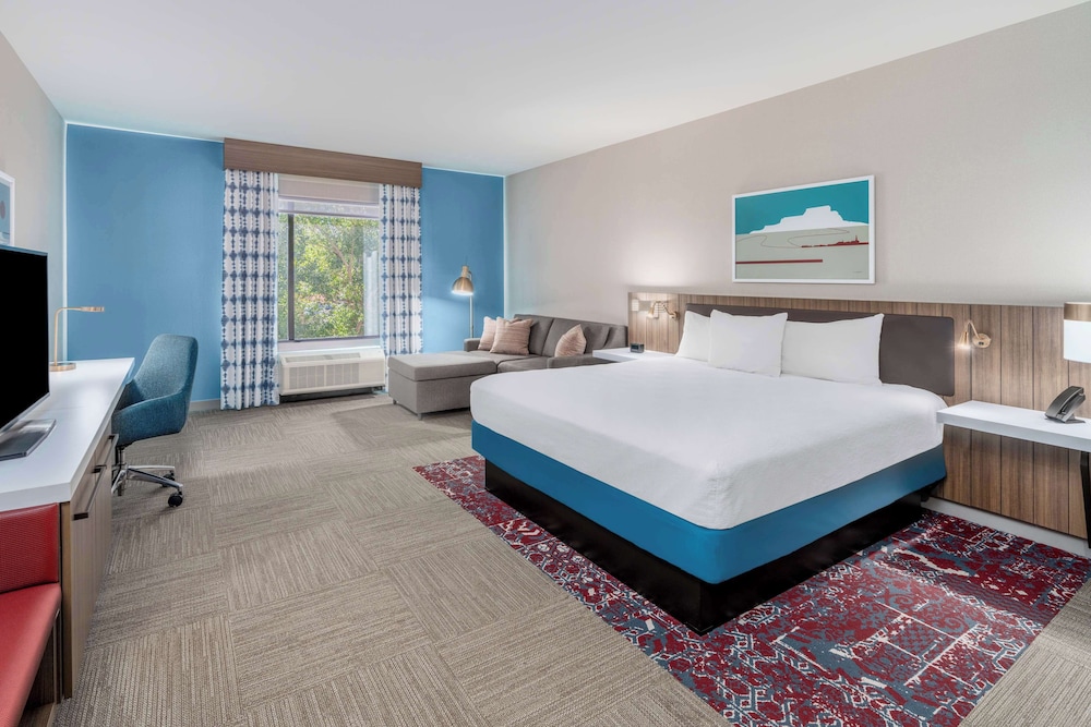 hilton garden inn trinidad downtown