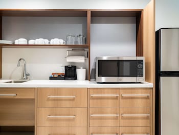 home2 suites by hilton atlanta airport college park