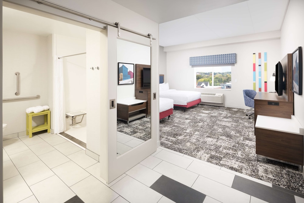 hampton inn and suites rochester downtown