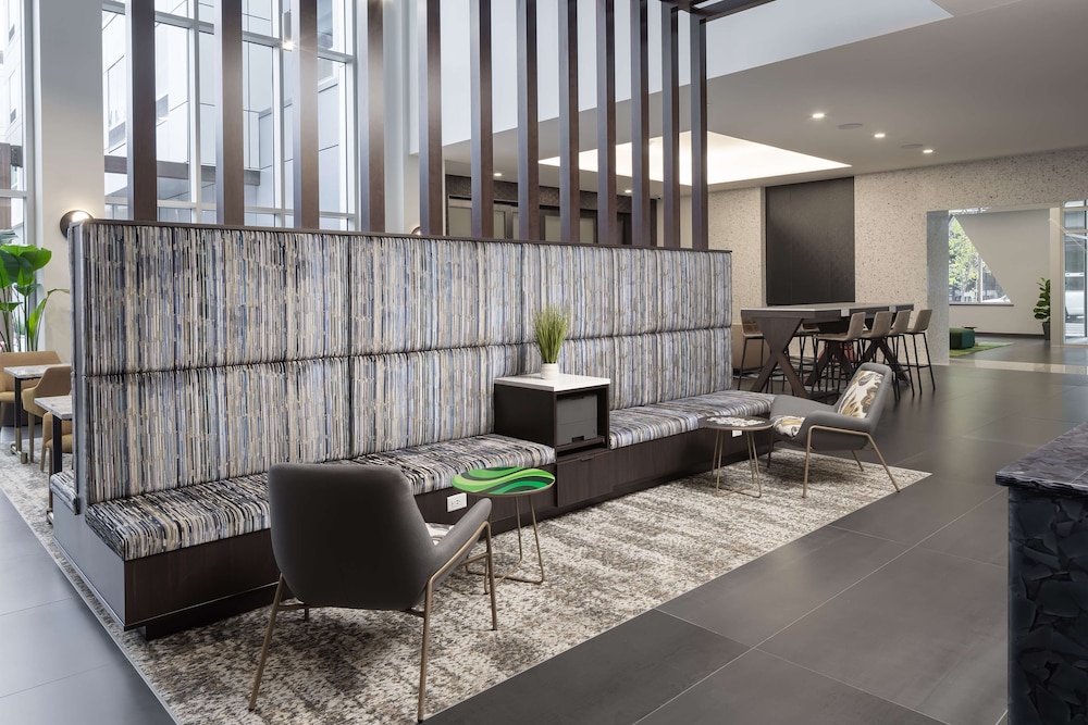 hampton inn and suites rochester downtown