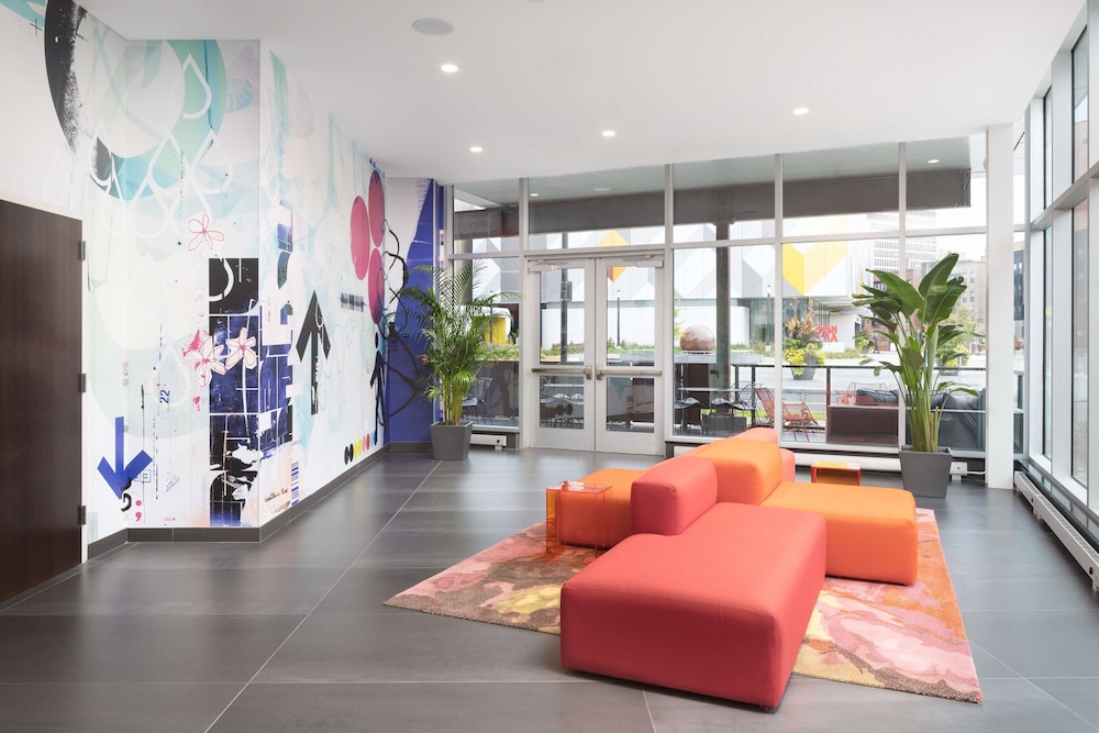 hampton inn and suites rochester downtown