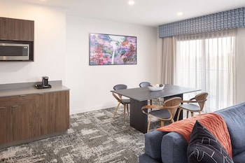 hampton inn and suites rochester downtown