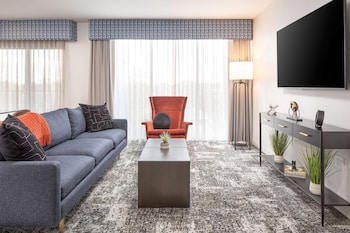 hampton inn and suites rochester downtown