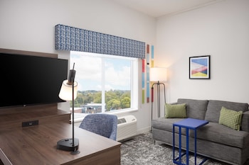 hampton inn and suites rochester downtown