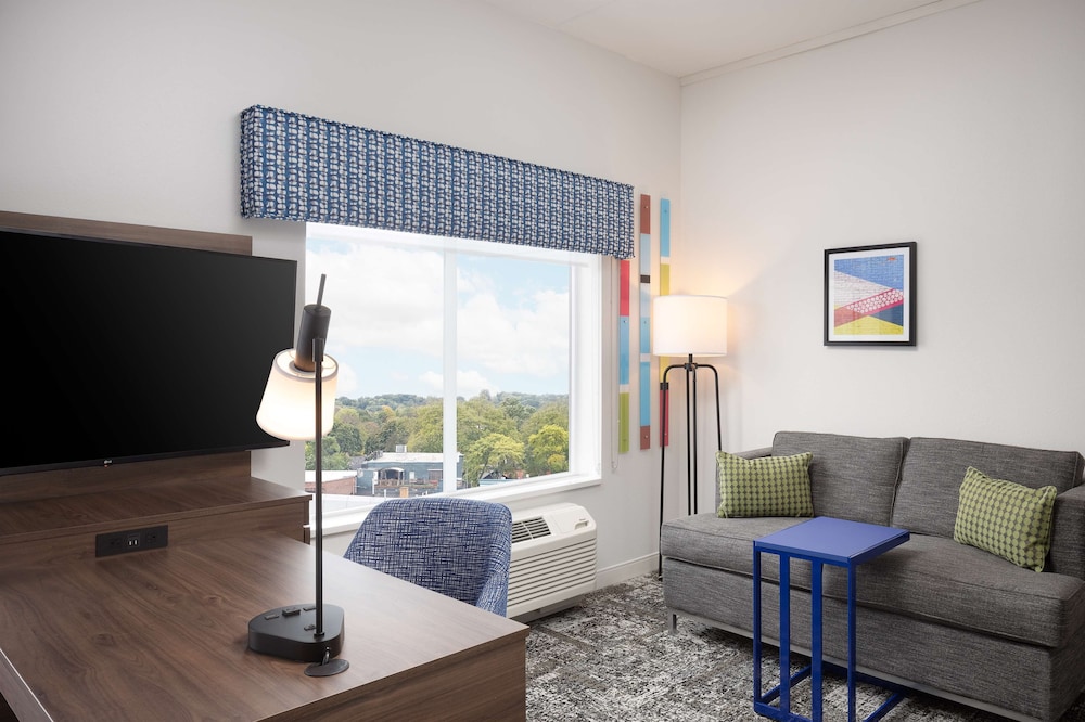 hampton inn and suites rochester downtown