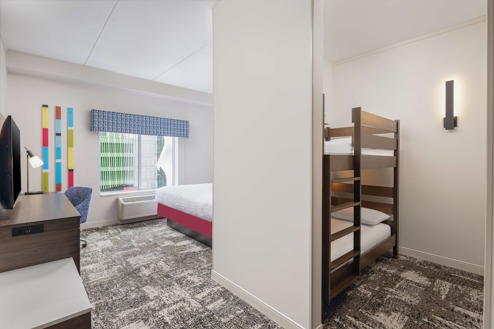 hampton inn and suites rochester downtown