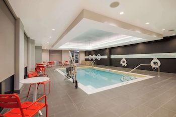 tru by hilton destin