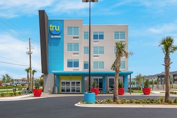 tru by hilton destin