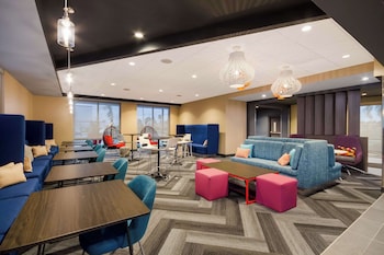 tru by hilton destin
