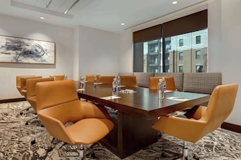 embassy suites by hilton alpharetta halcyon