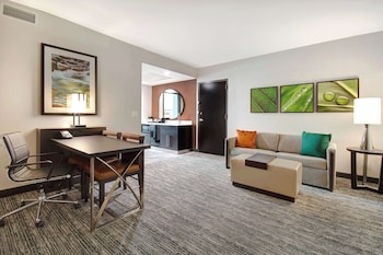 embassy suites by hilton alpharetta halcyon