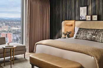 the ritz carlton portland