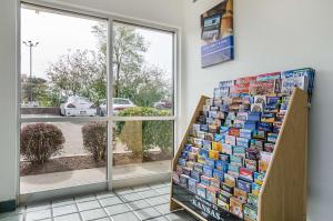 Home 6 Motel,Shawnee County>>Shawnee,2 star