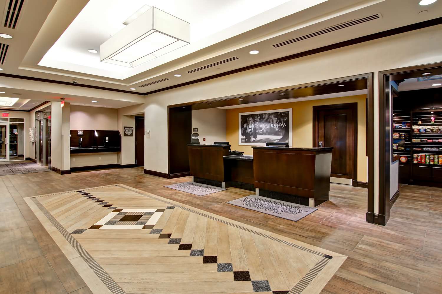 hampton inn by hilton toronto airport corporate centre