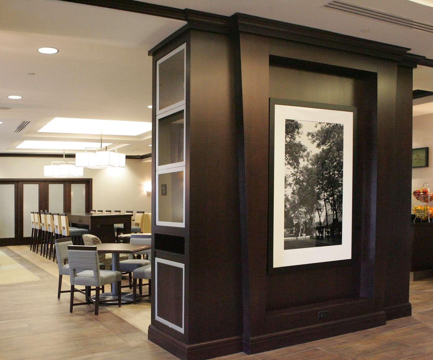 hampton inn by hilton toronto airport corporate centre
