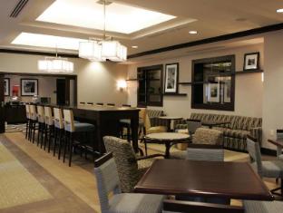 hampton inn by hilton toronto airport corporate centre