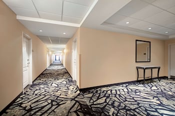 hampton inn by hilton toronto airport corporate centre
