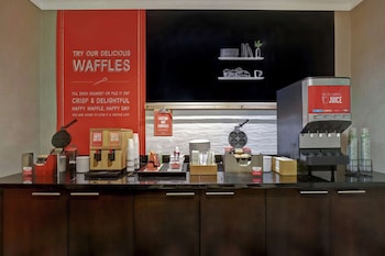 hampton inn by hilton toronto airport corporate centre