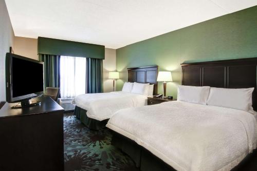 hampton inn by hilton toronto airport corporate centre
