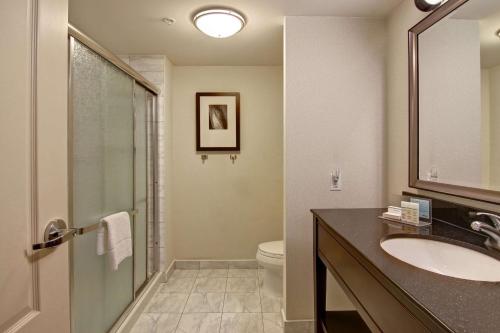 hampton inn by hilton toronto airport corporate centre