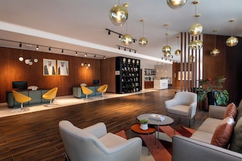 Marriott Executive Apartments Doha, Le Mirage City Walk,Ibn Mahmoud Street,5 star