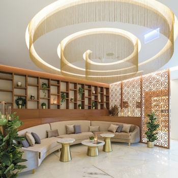 Marriott Executive Apartments Doha, Le Mirage City Walk,Ibn Mahmoud Street,5 star